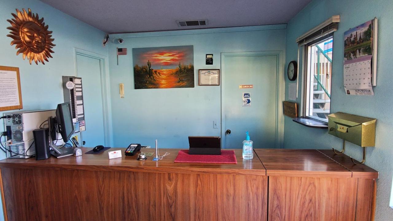 Star Inn On Route 66, Barstow Exterior photo